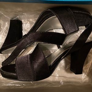 black Heels size 6